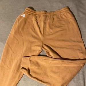 Adidas gold/mustard sweatpants